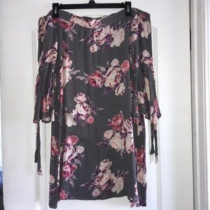 Daytrip short cut dress M